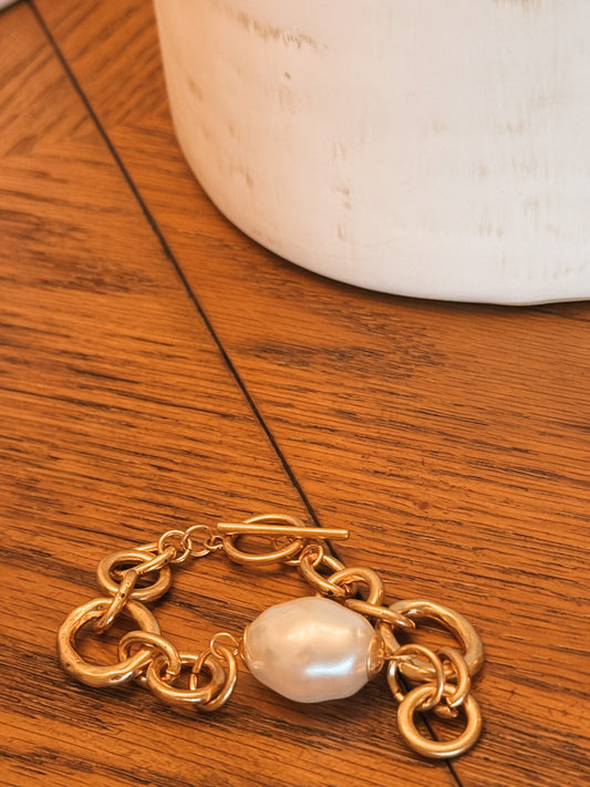 Oval Pearl Accent Chain Bracelet