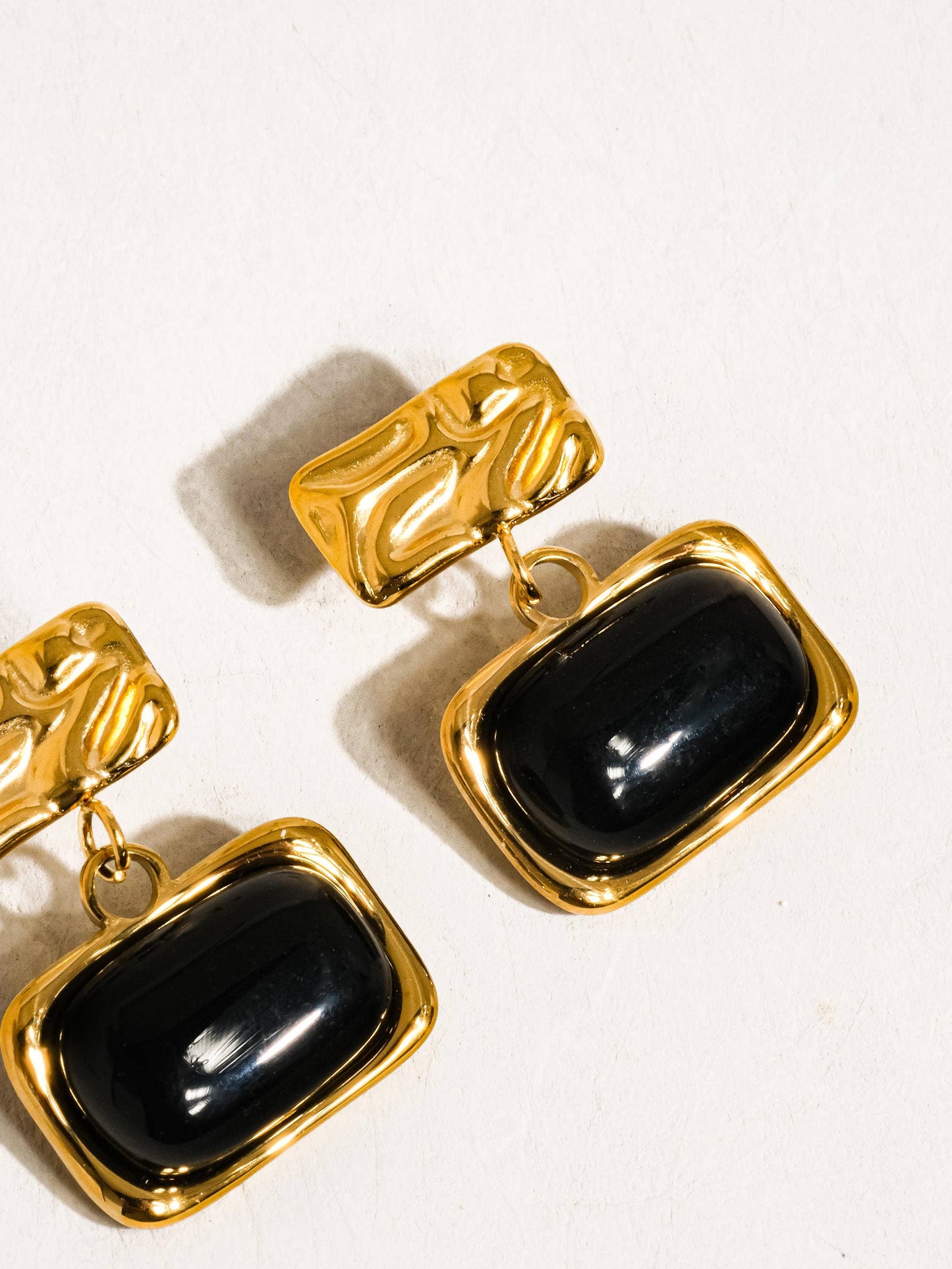 Cuvée 18K Gold Non-Tarnish Black Square Dangle Earring